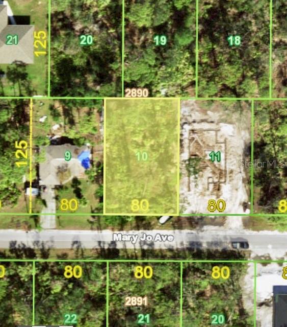Located in a prime growing area of Port Charlotte, this lot is surrounded by new homes and ongoing development. Conveniently located near shopping centers, dining, and close to beautiful beaches.
This is a great opportunity to build your dream home in a nice part of town with no HOA, CDD fees.