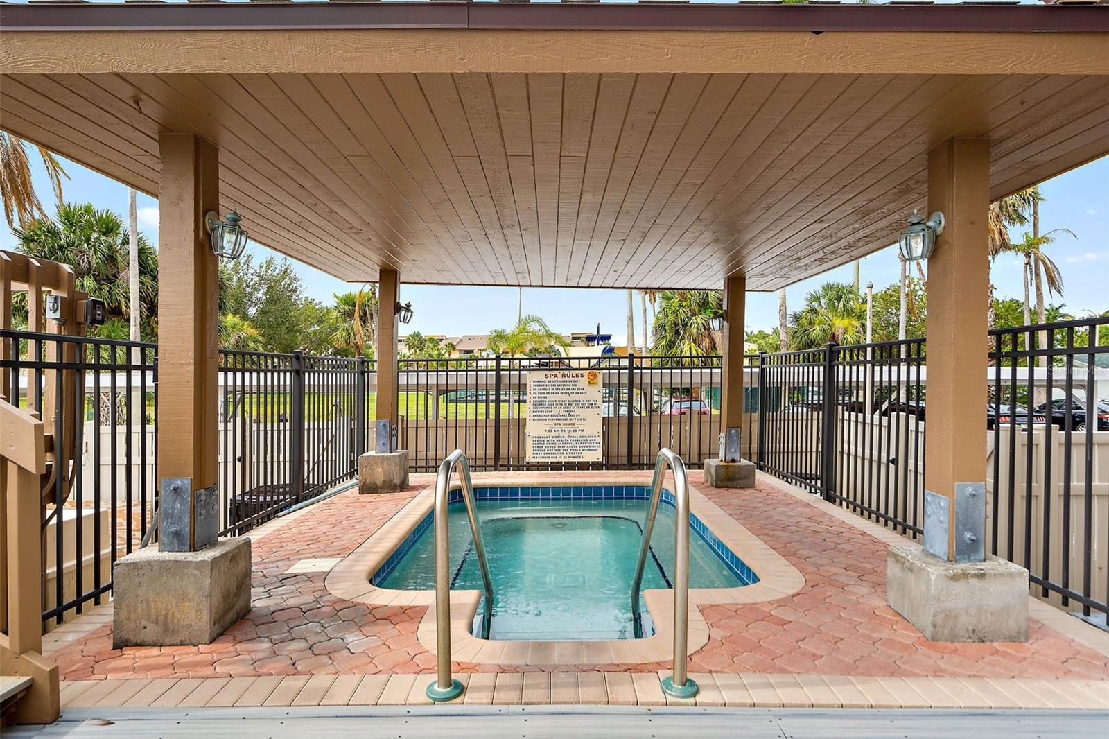 PARADISE ISLAND TOWERS CONDO - Residential Lease