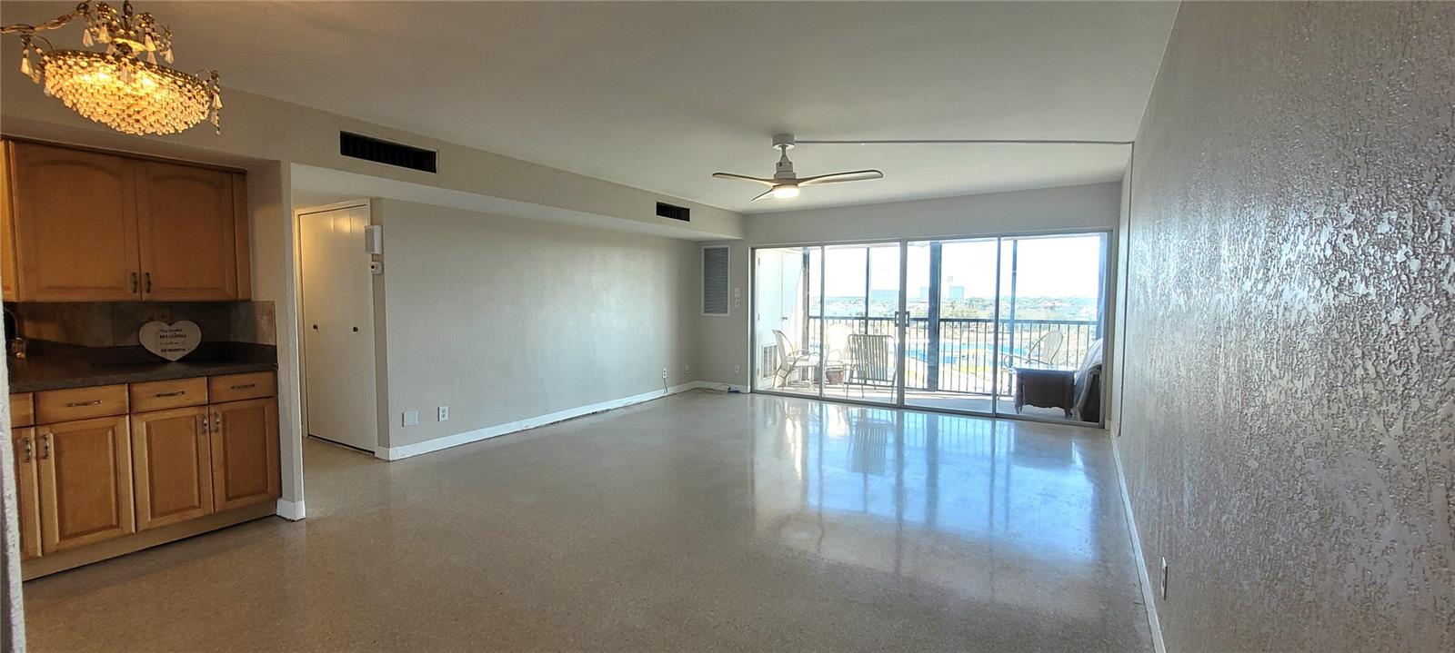 PARADISE ISLAND TOWERS CONDO - Residential Lease