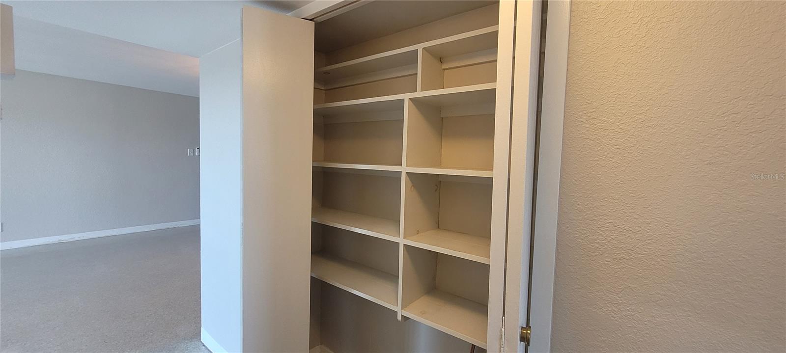 PARADISE ISLAND TOWERS CONDO - Residential Lease