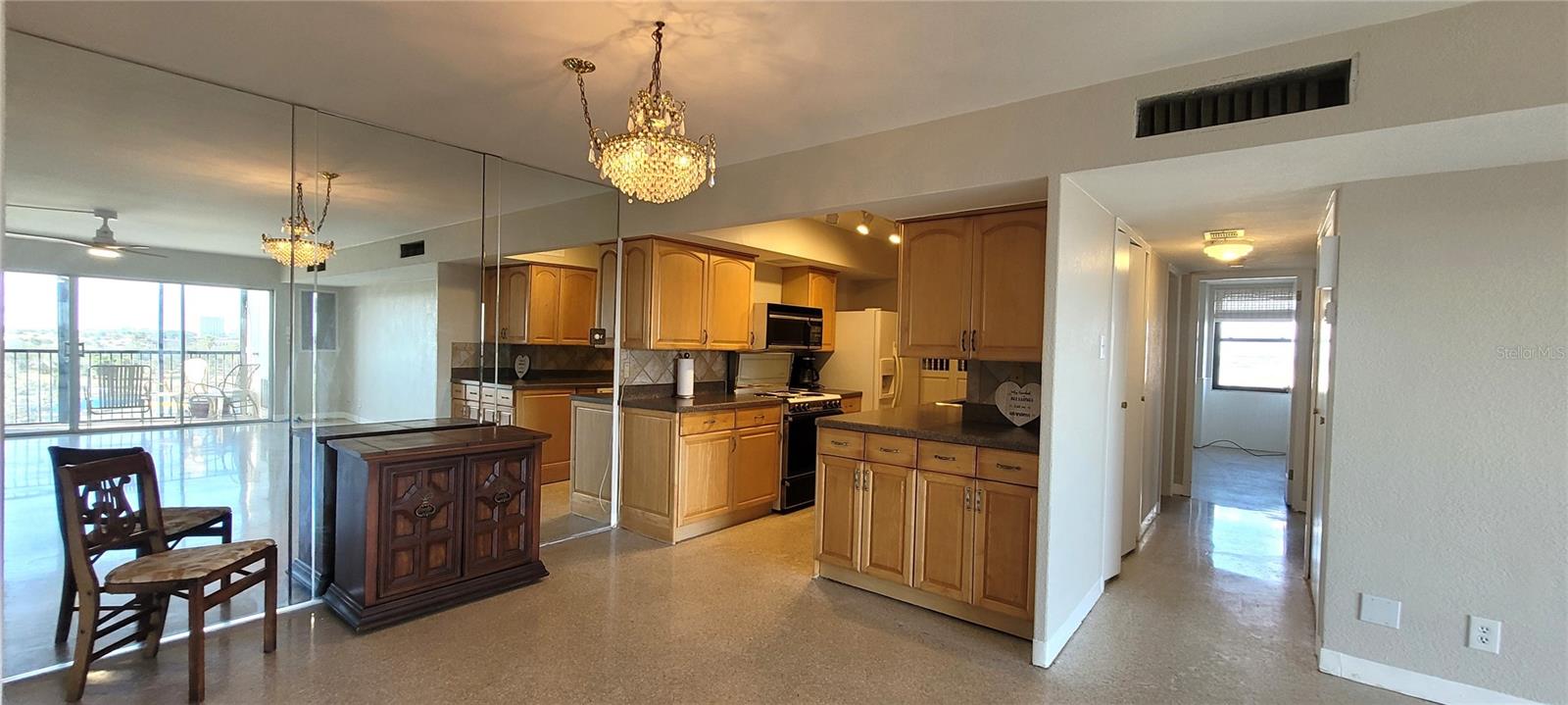 PARADISE ISLAND TOWERS CONDO - Residential Lease