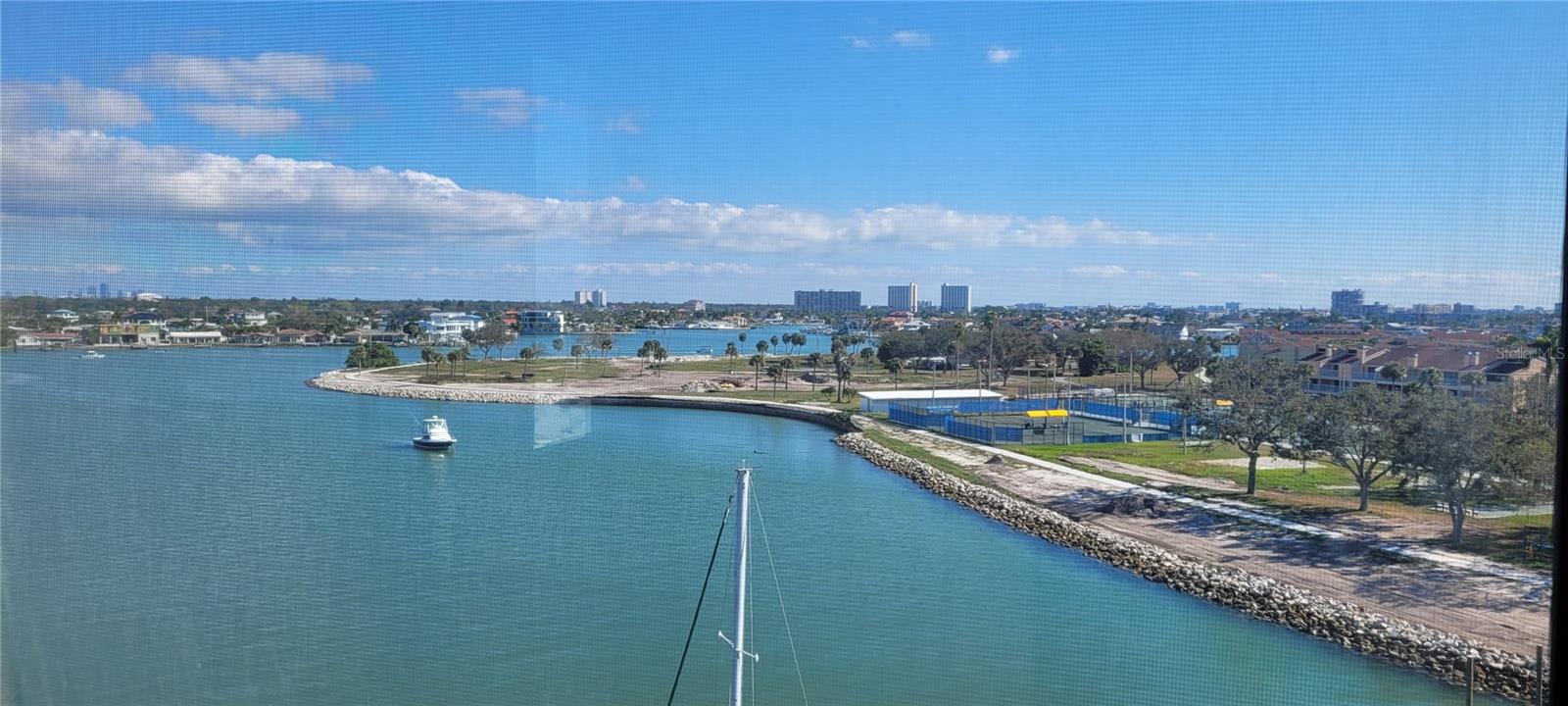 PARADISE ISLAND TOWERS CONDO - Residential Lease