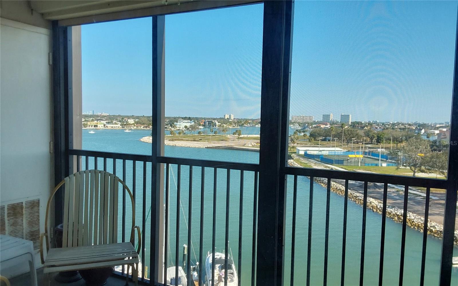 PARADISE ISLAND TOWERS CONDO - Residential Lease