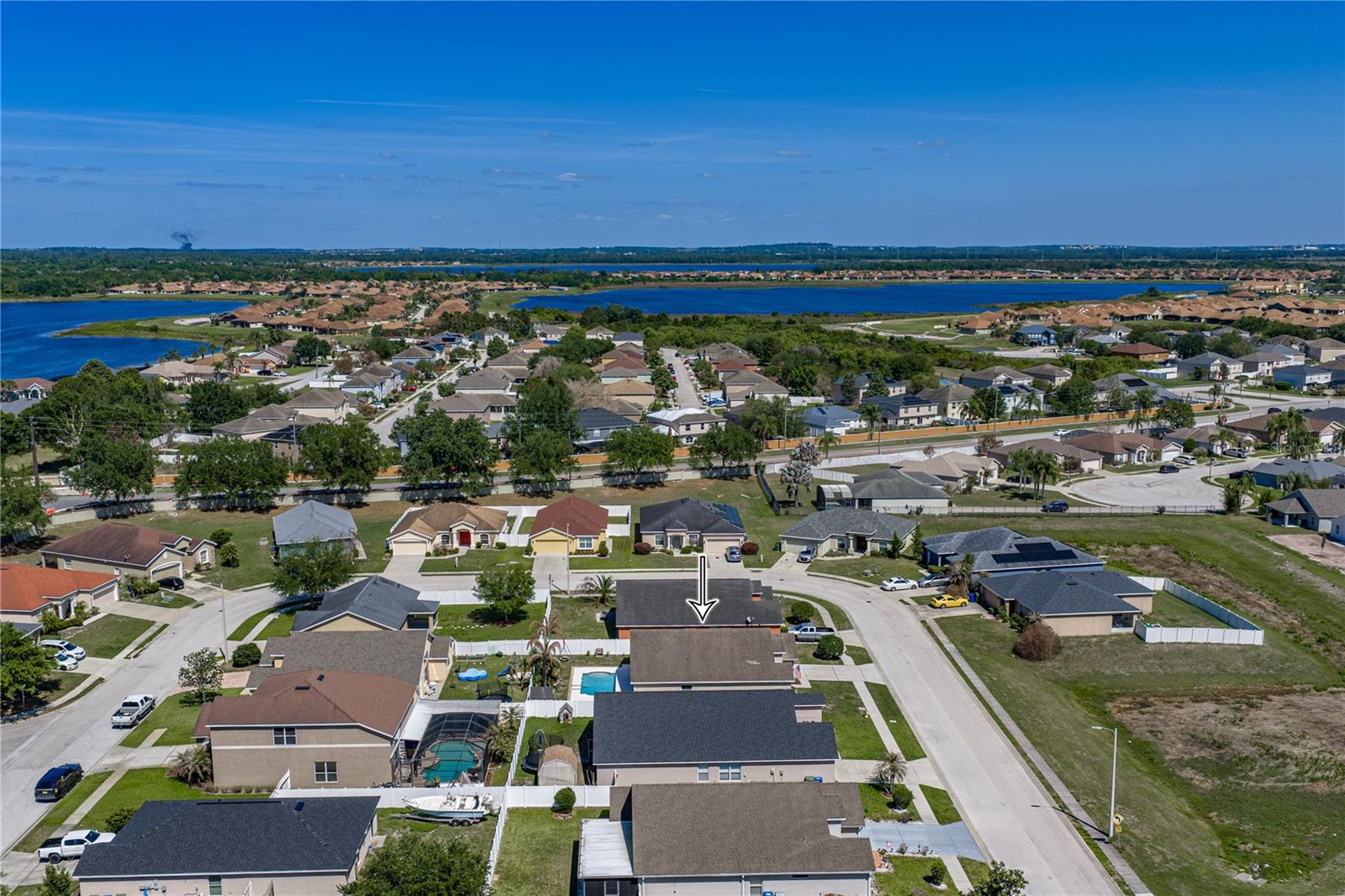 CRESCENT VIEW - Residential