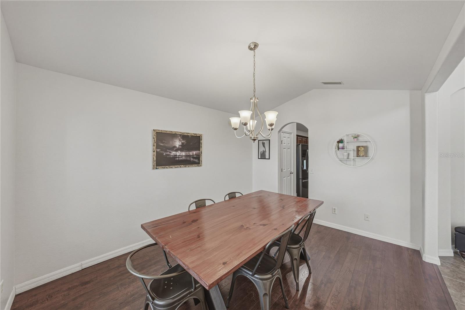 CRESCENT VIEW - Residential