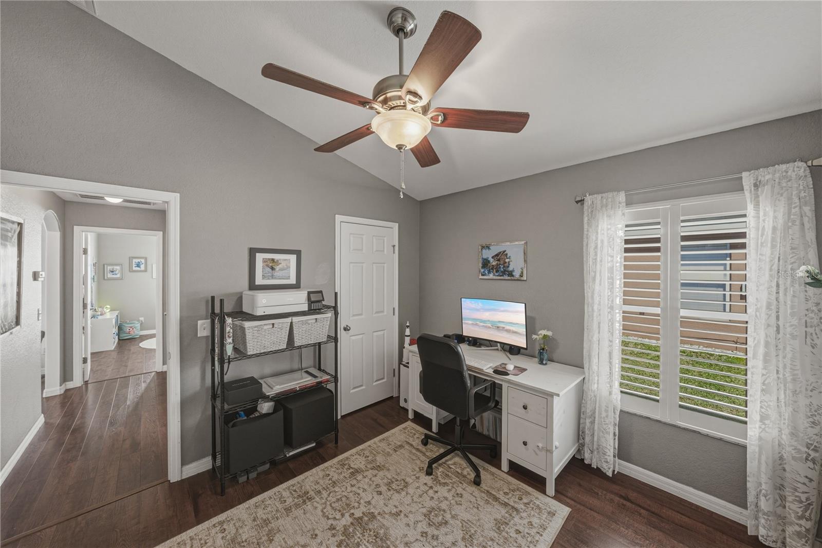 CRESCENT VIEW - Residential