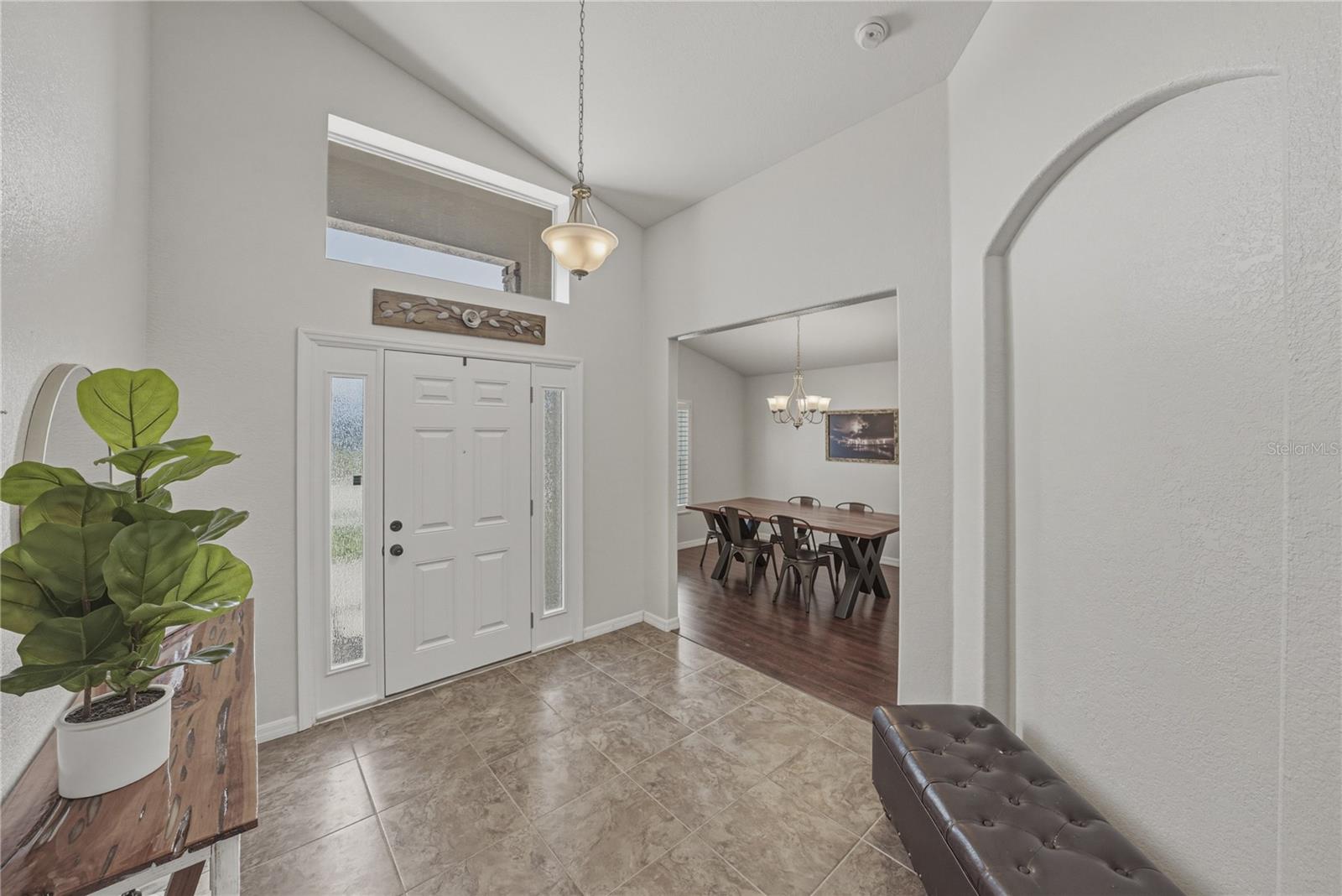 CRESCENT VIEW - Residential