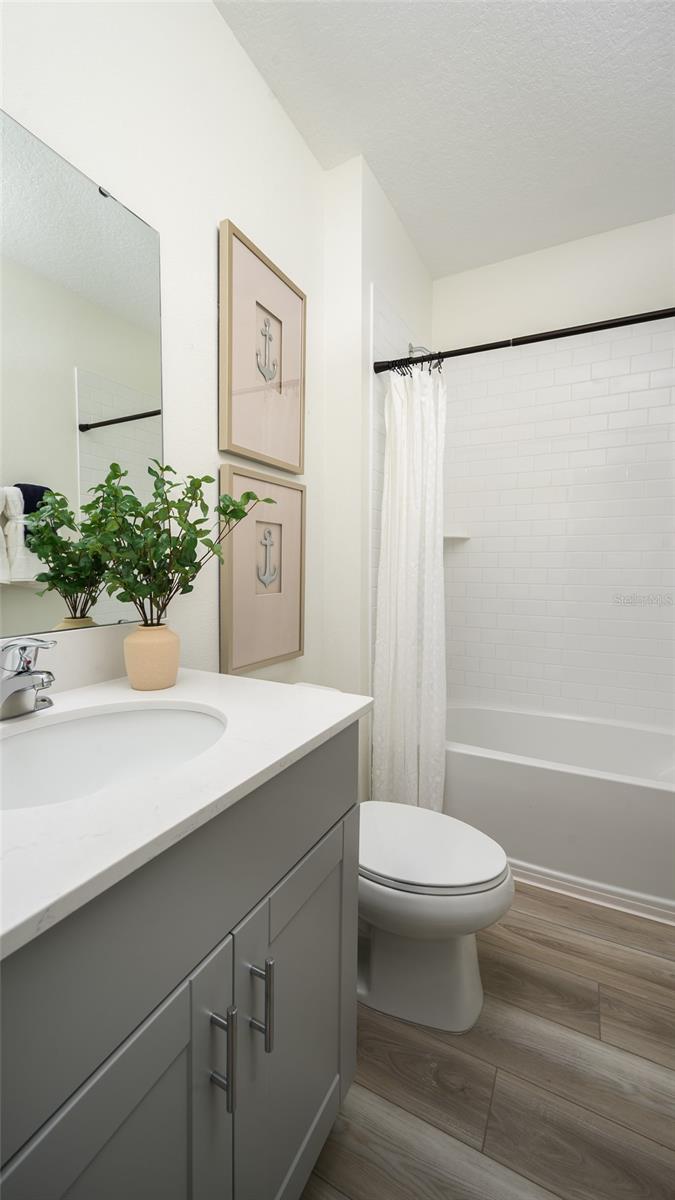 PASADENA LANDING - Residential