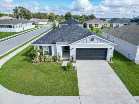 A home in AUBURNDALE