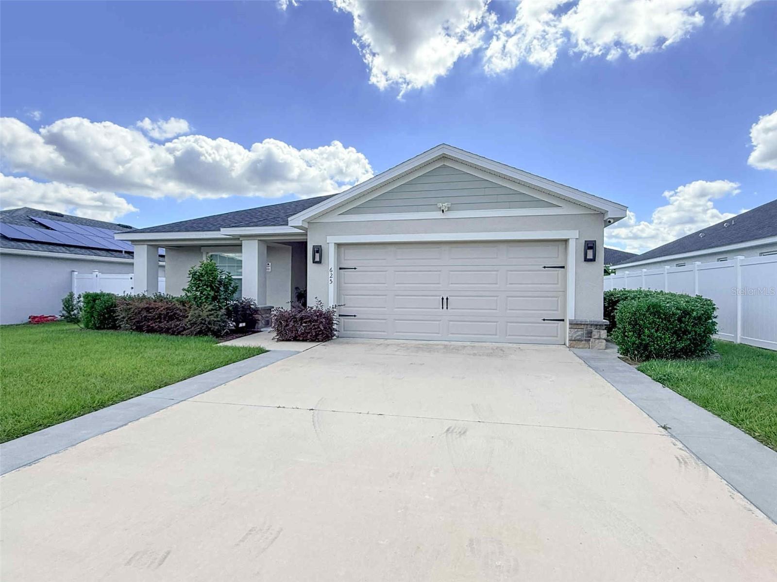 AUBURN COVE - Residential