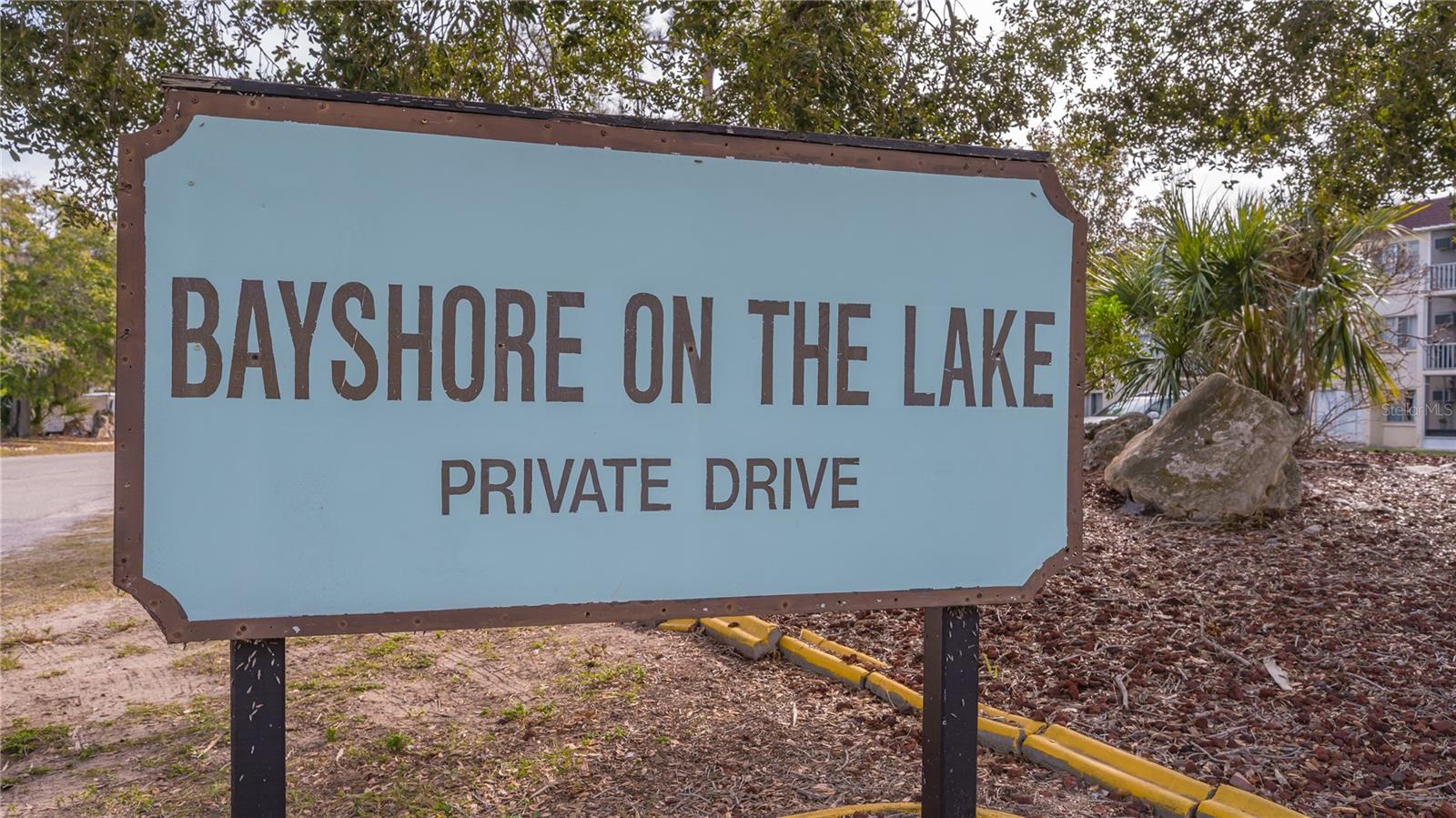 BAYSHORE ON THE LAKE APTS SEC 3 - Residential