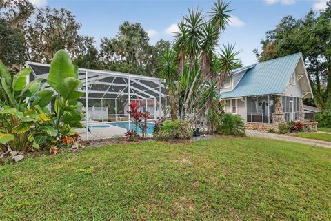 Photo of 14586 SE 139th Place, Eastlake Weir, FL 32133 (MLS # OM711616)