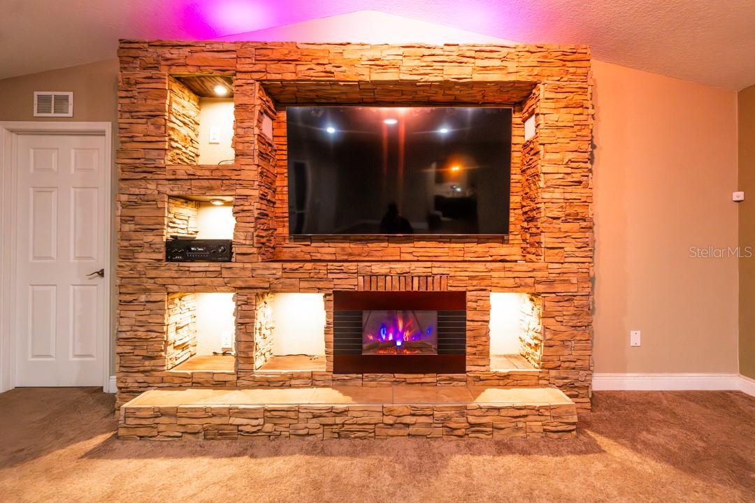 PINE RIDGE UNIT 03 - Residential