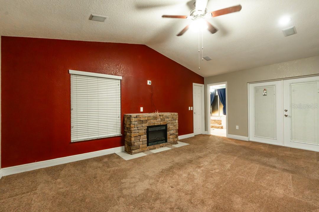 PINE RIDGE UNIT 03 - Residential