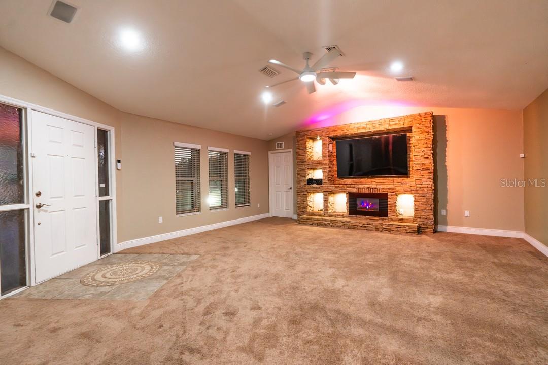 PINE RIDGE UNIT 03 - Residential