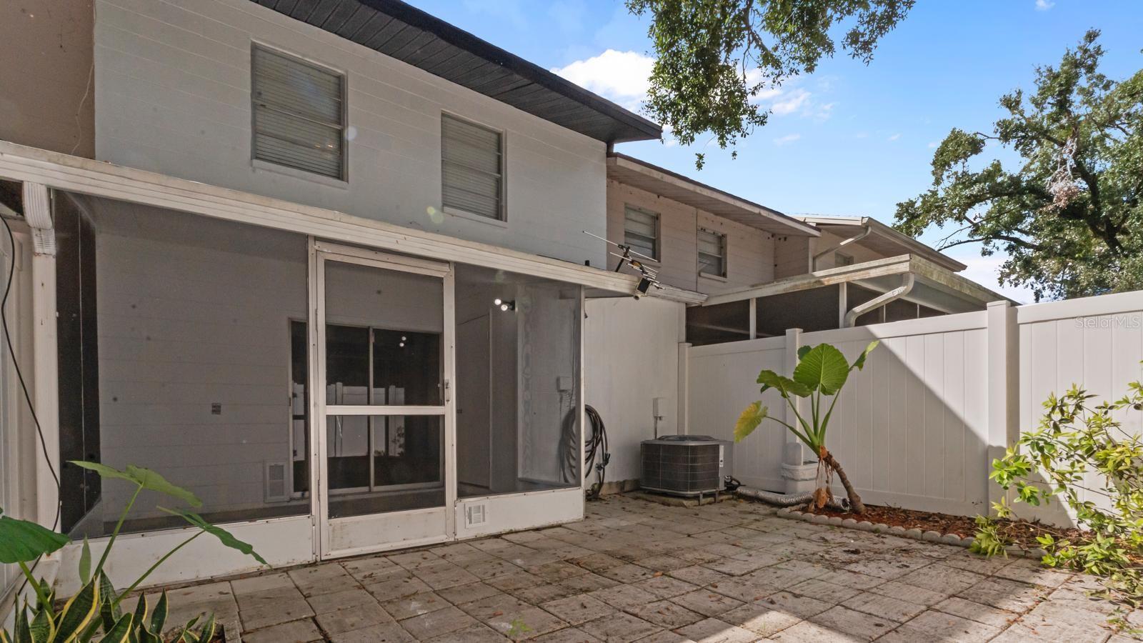 CARROLLWOOD PINES - Residential Lease