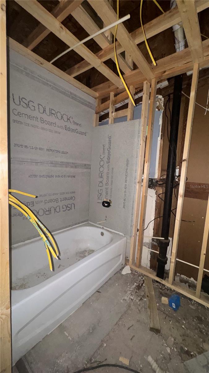 AVON PARK - Residential