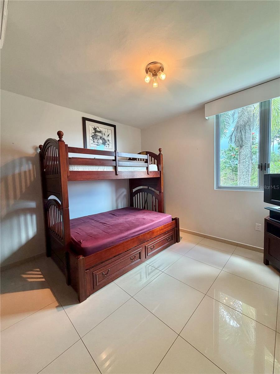 SENDEROS DE MONTEHIEDRA - Residential