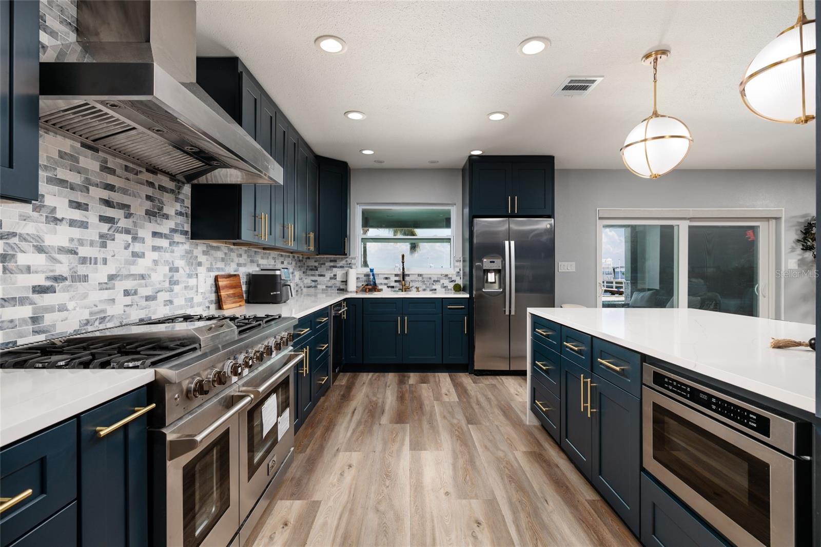 SHORE ACRES OVERLOOK SEC - Residential