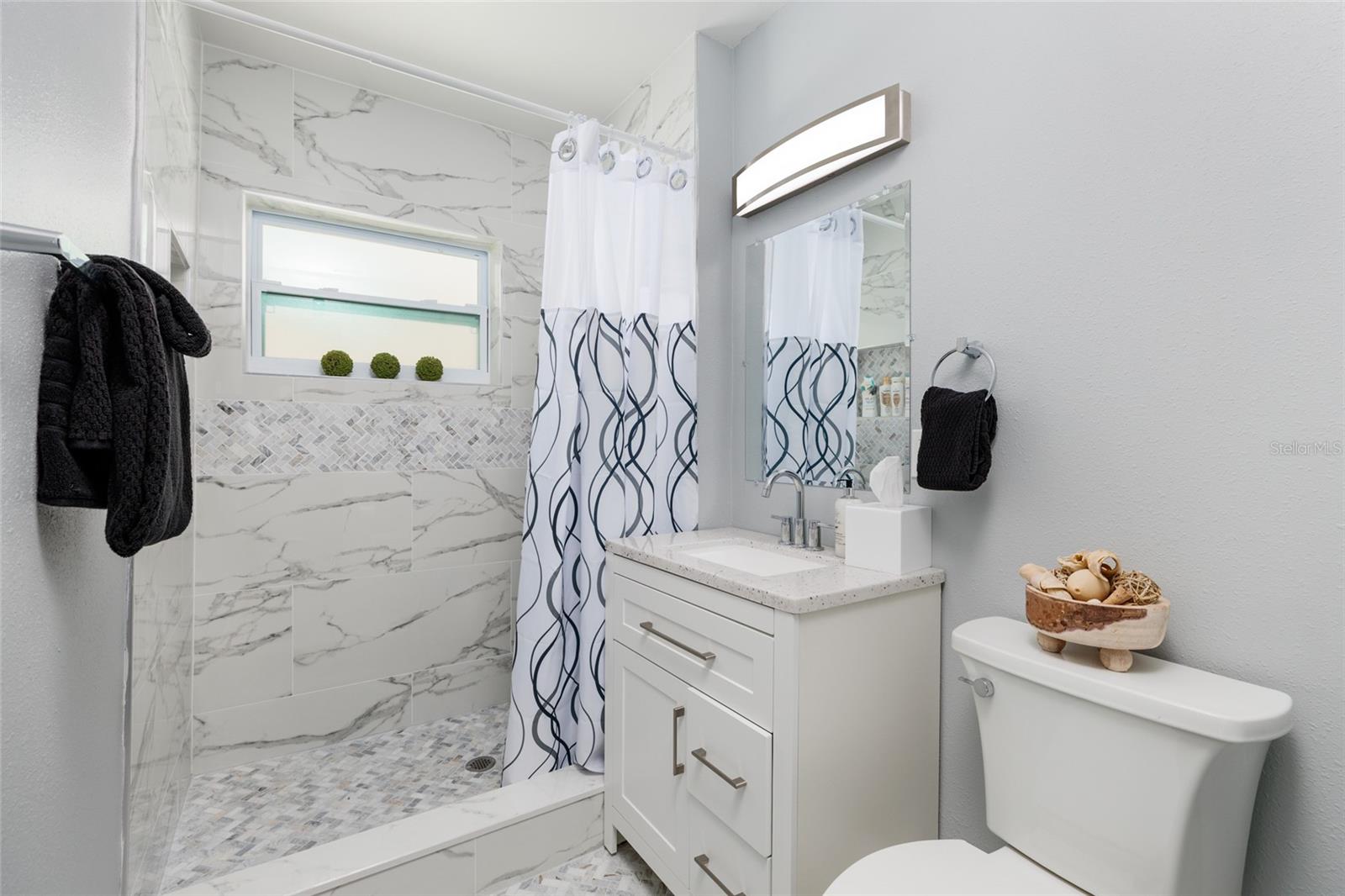 SHORE ACRES OVERLOOK SEC - Residential