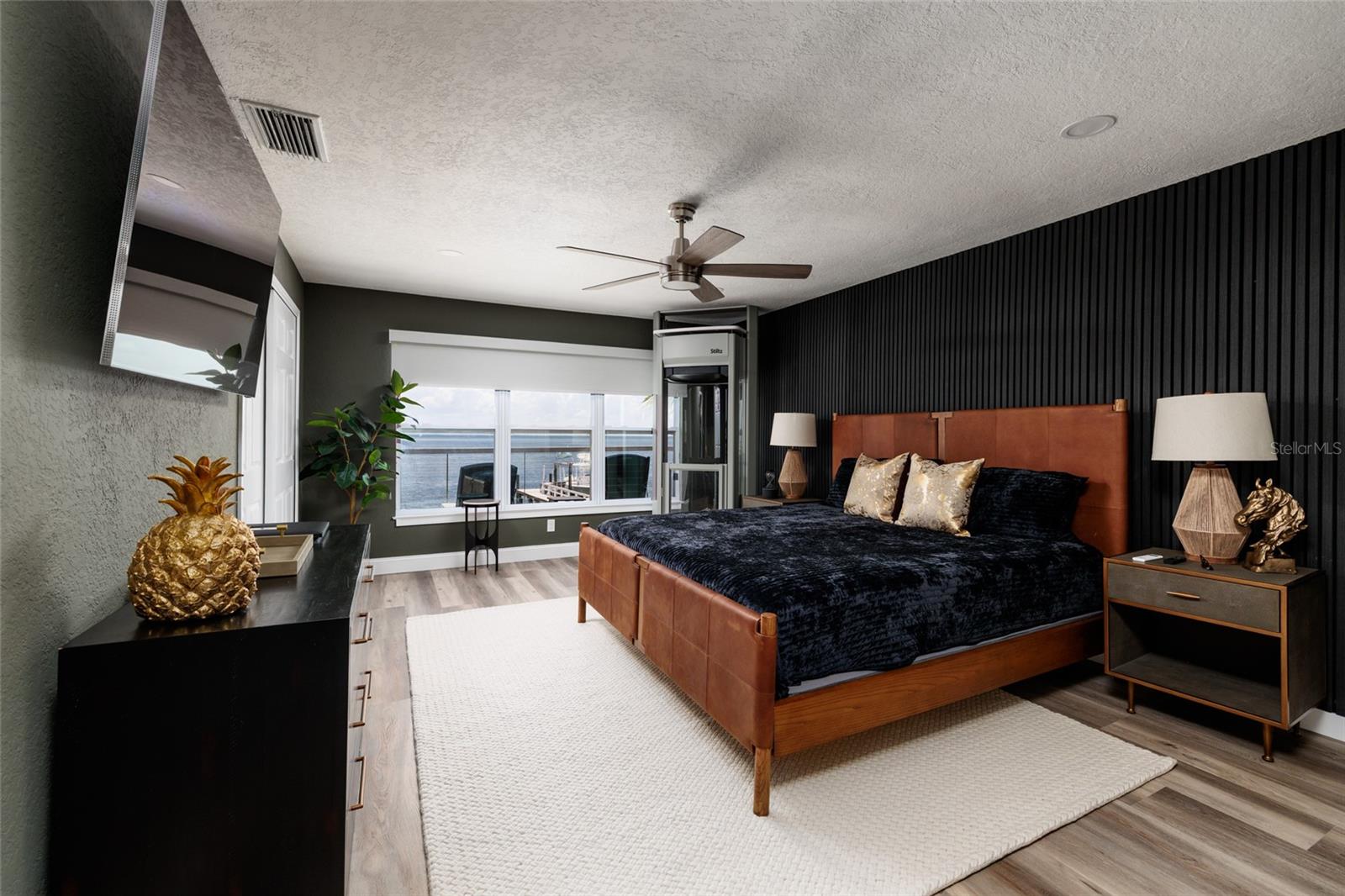 SHORE ACRES OVERLOOK SEC - Residential