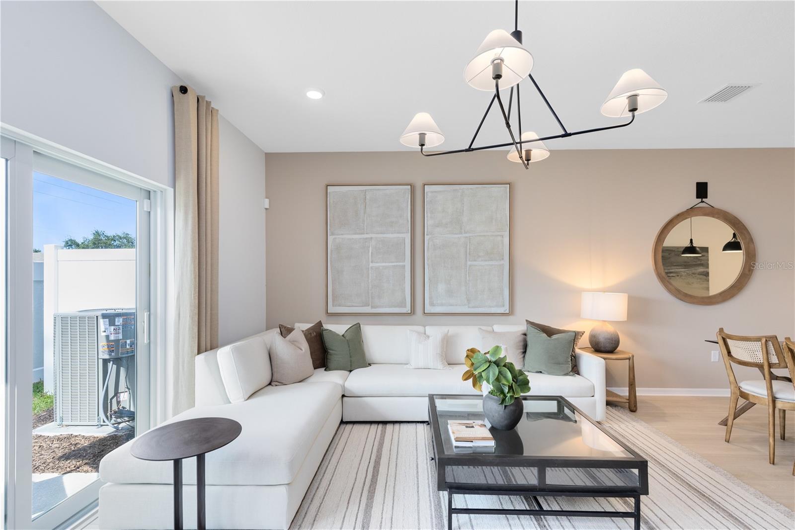 HARBOR SQUARE - Residential