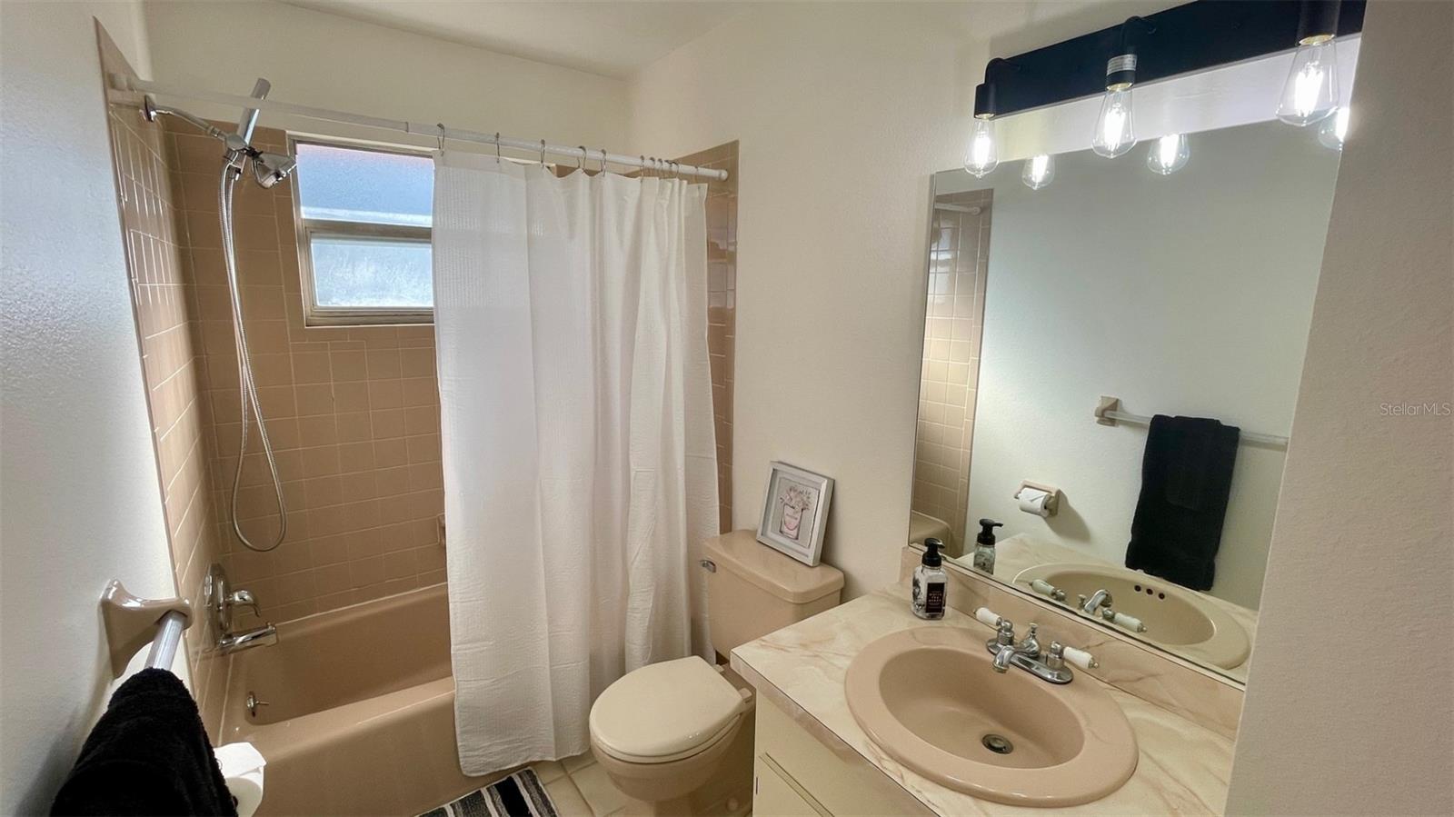 ROLANDO - Residential