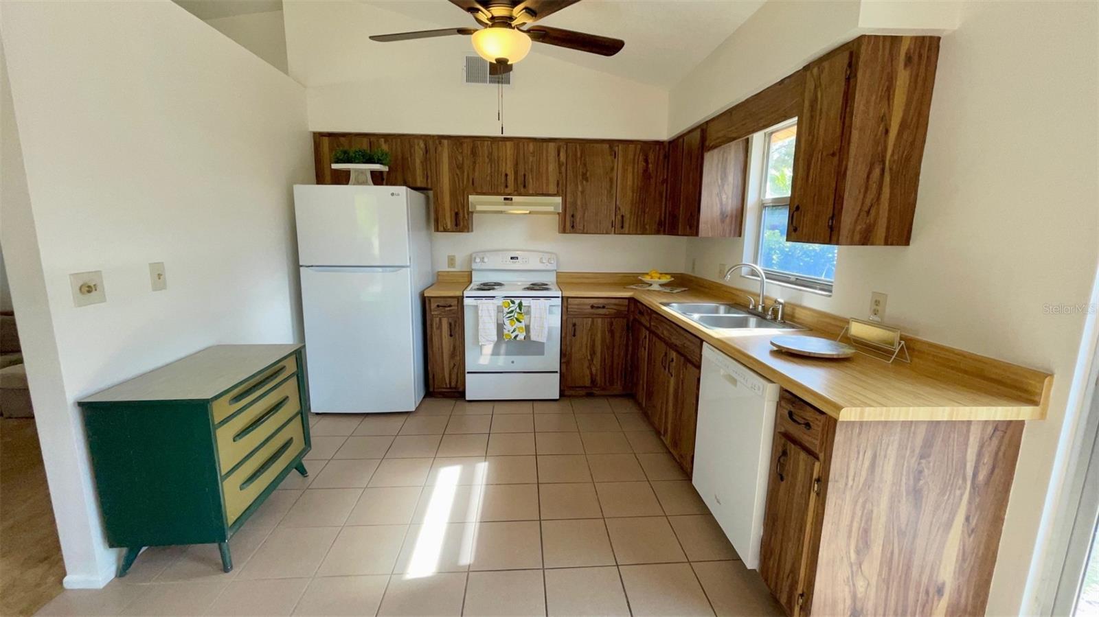 ROLANDO - Residential