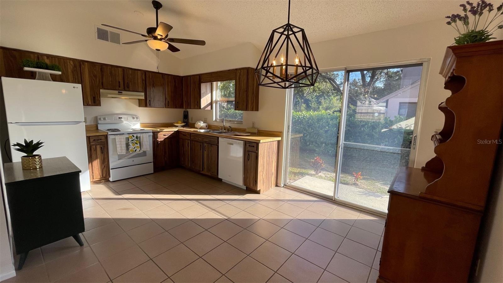 ROLANDO - Residential