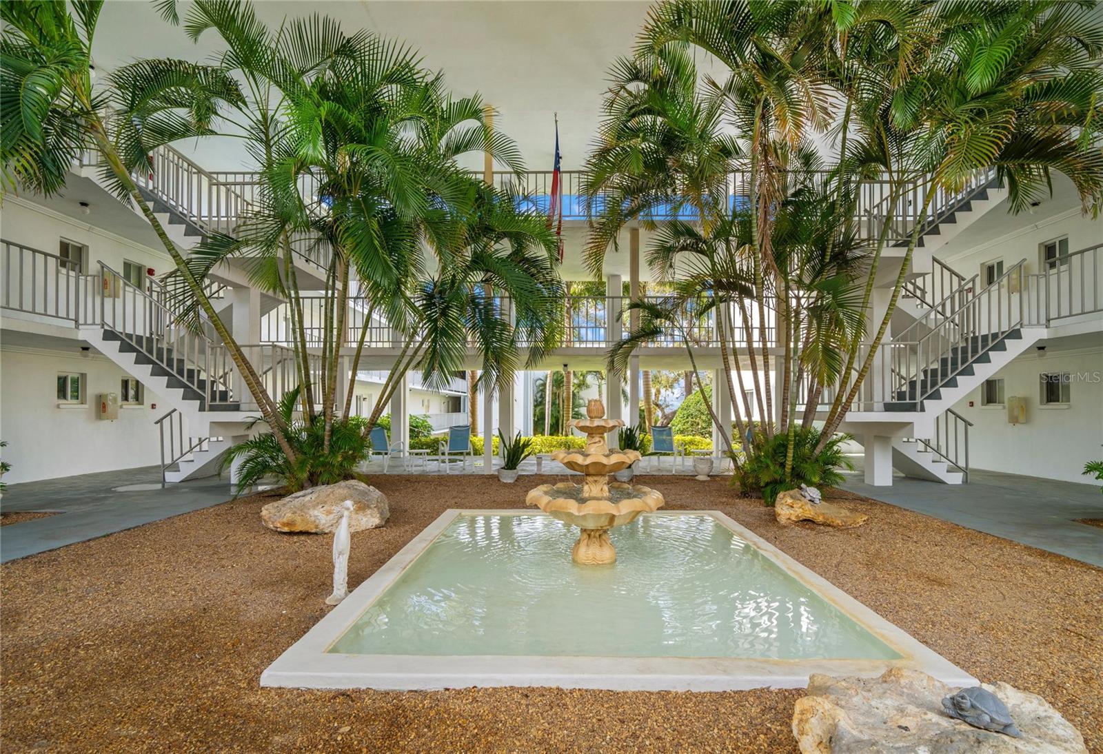 50 HARBOR VIEW LANE 24