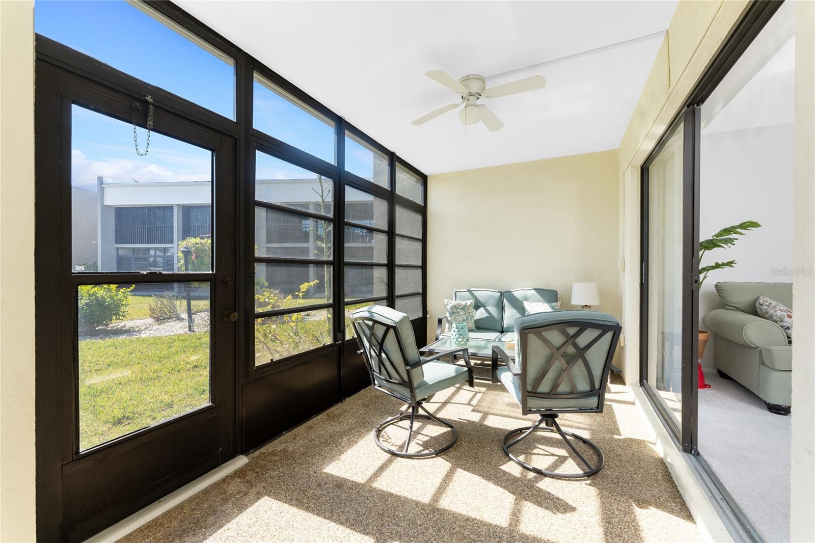 WHITE IBIS - Residential