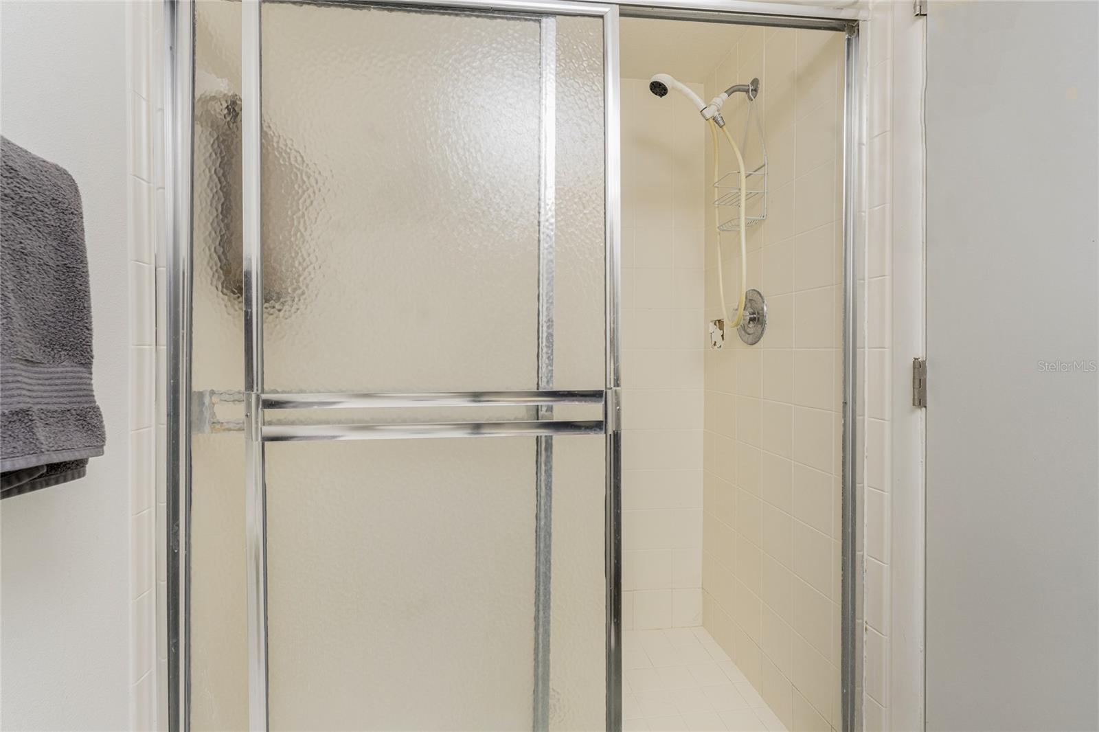 WHITE IBIS - Residential