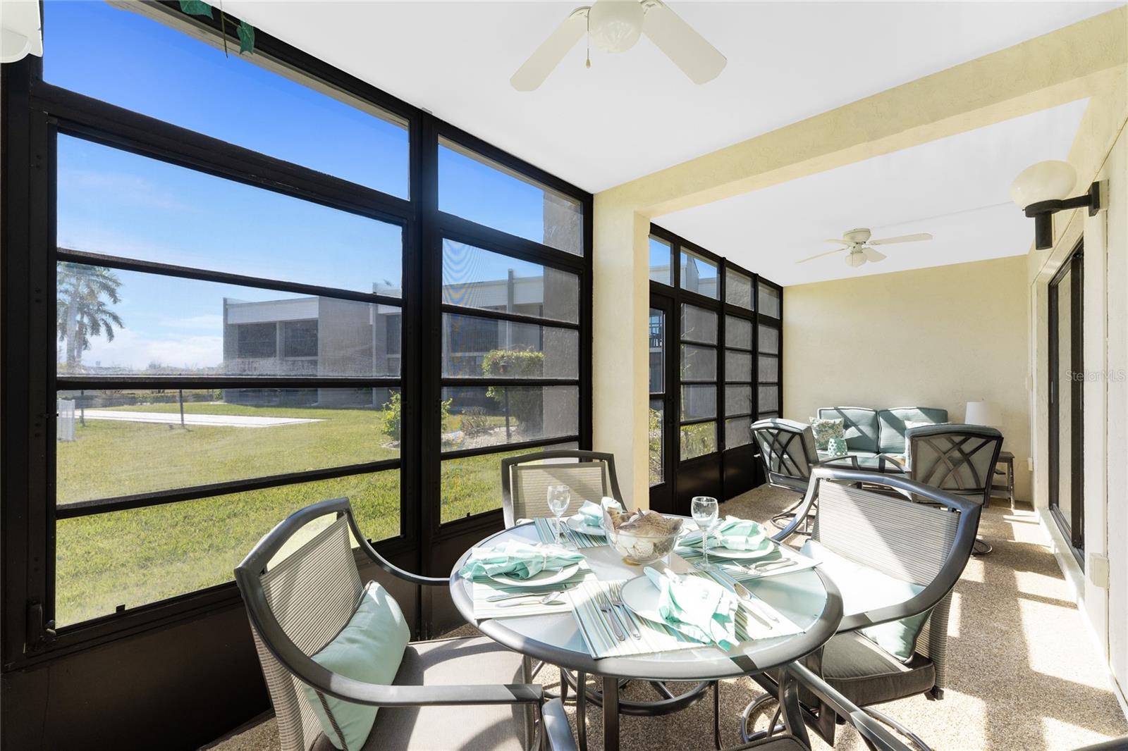 WHITE IBIS - Residential