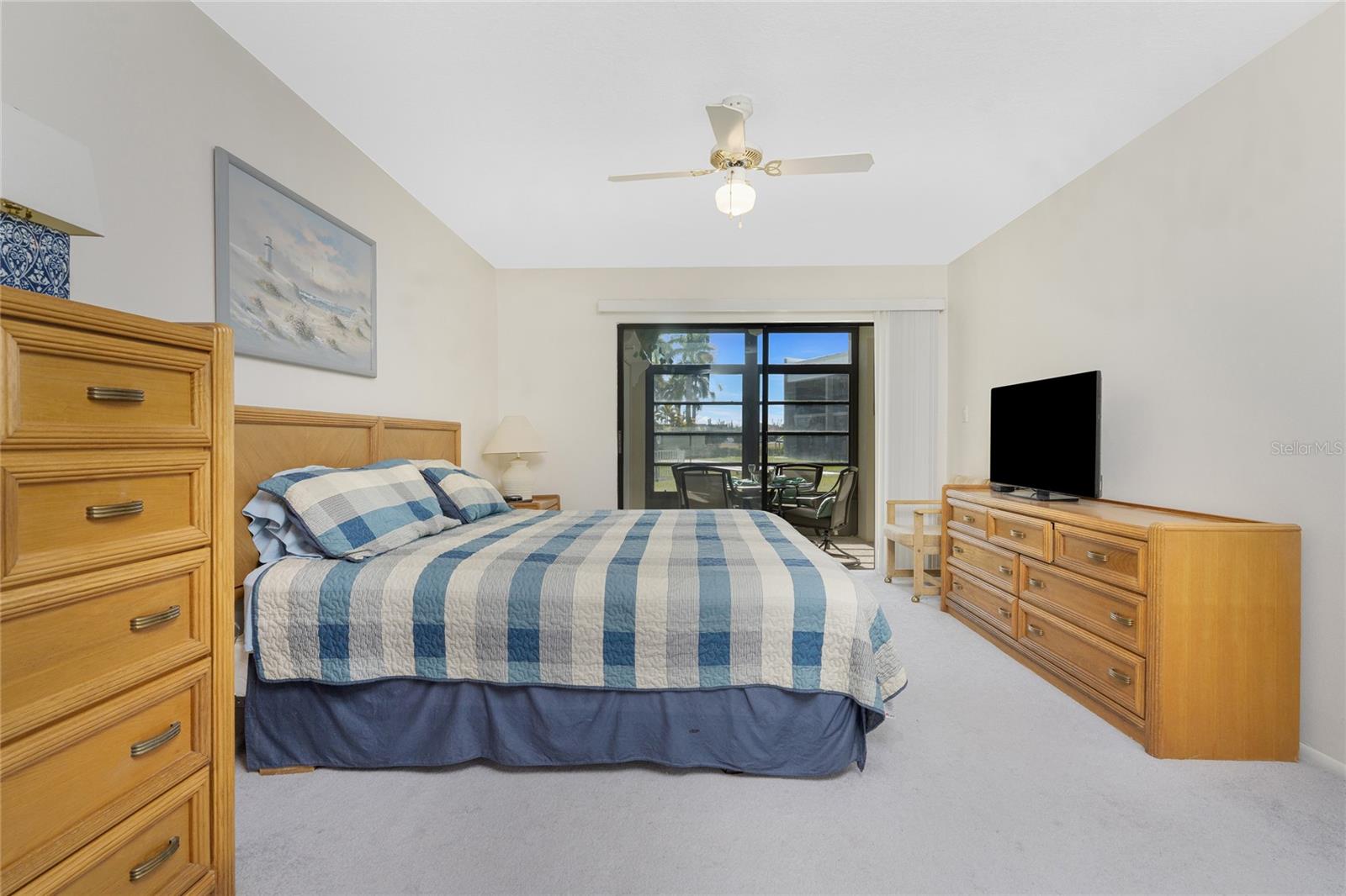 WHITE IBIS - Residential