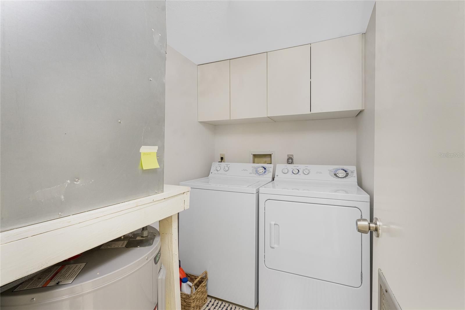 WHITE IBIS - Residential