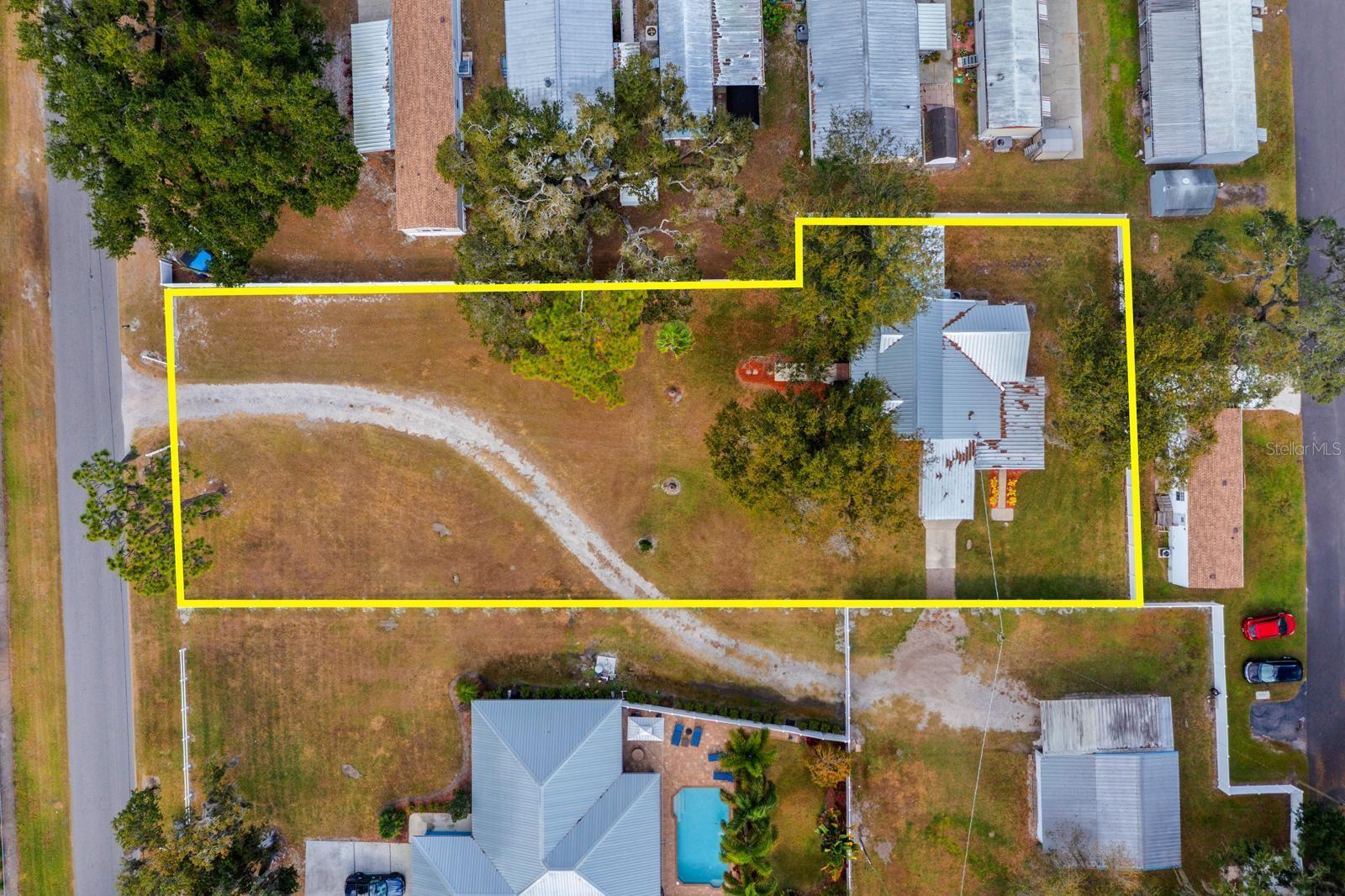 COUNTRY OAK PARK - Residential