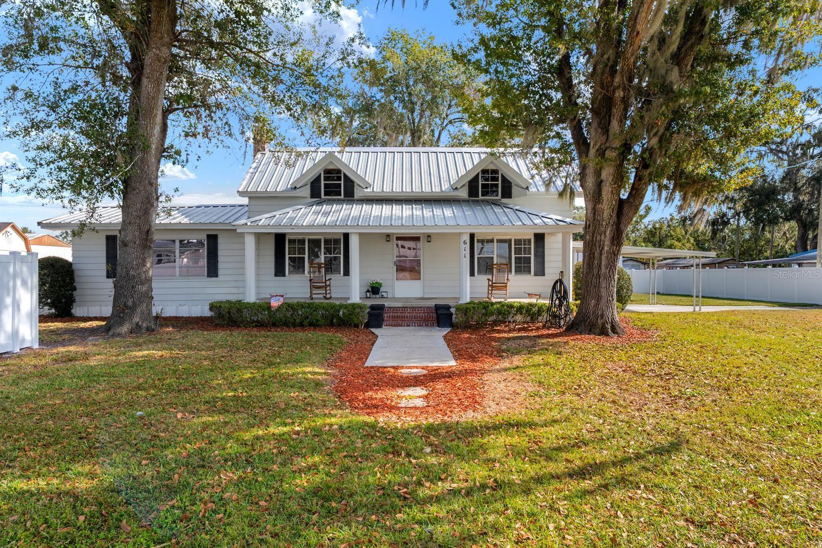 COUNTRY OAK PARK - Residential