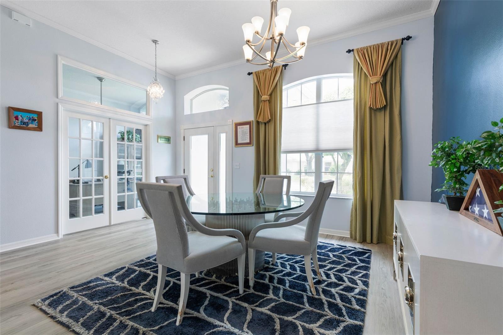 115 BAY LAKE DRIVE