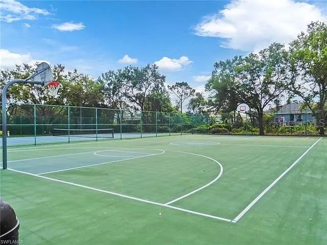 ENCLAVE/LAKES/THREE OAKS - Residential Lease