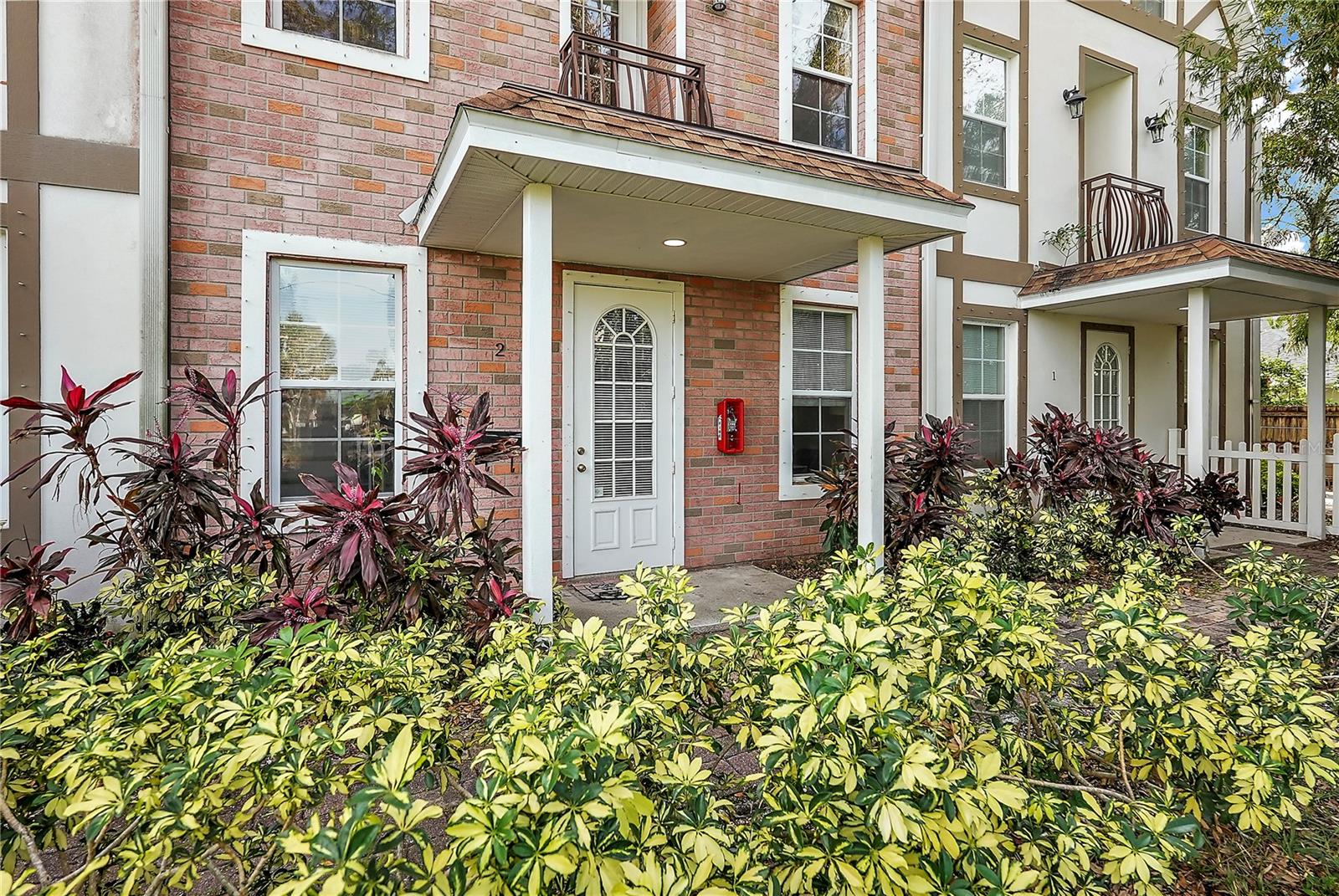 BAY STREET TWNHMS CONDO - Residential Lease