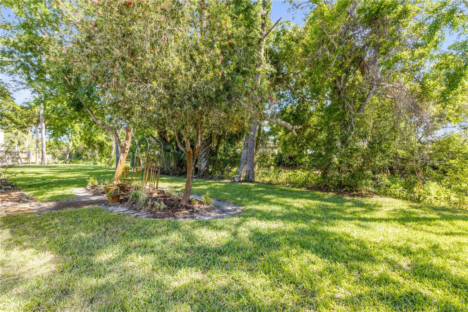 WILLOW RUN UNIT 06 - Residential