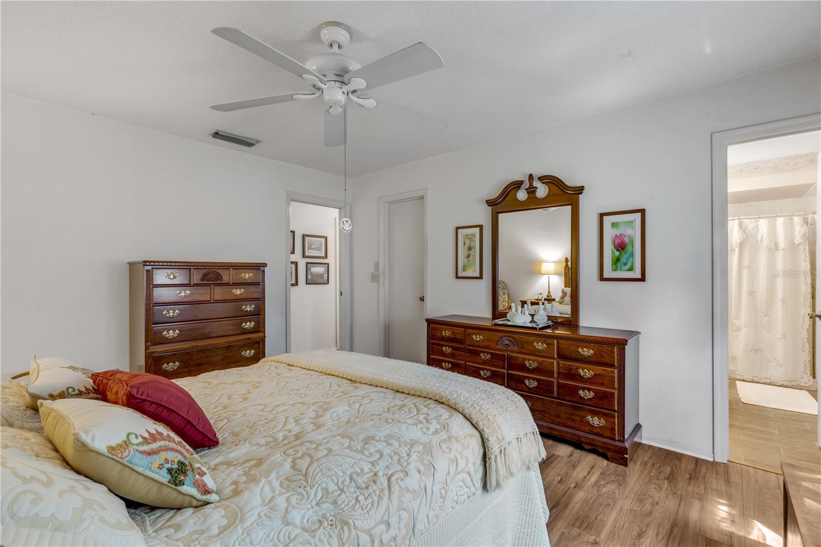 WILLOW RUN UNIT 06 - Residential