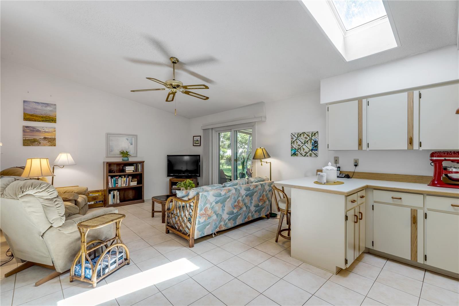 WILLOW RUN UNIT 06 - Residential