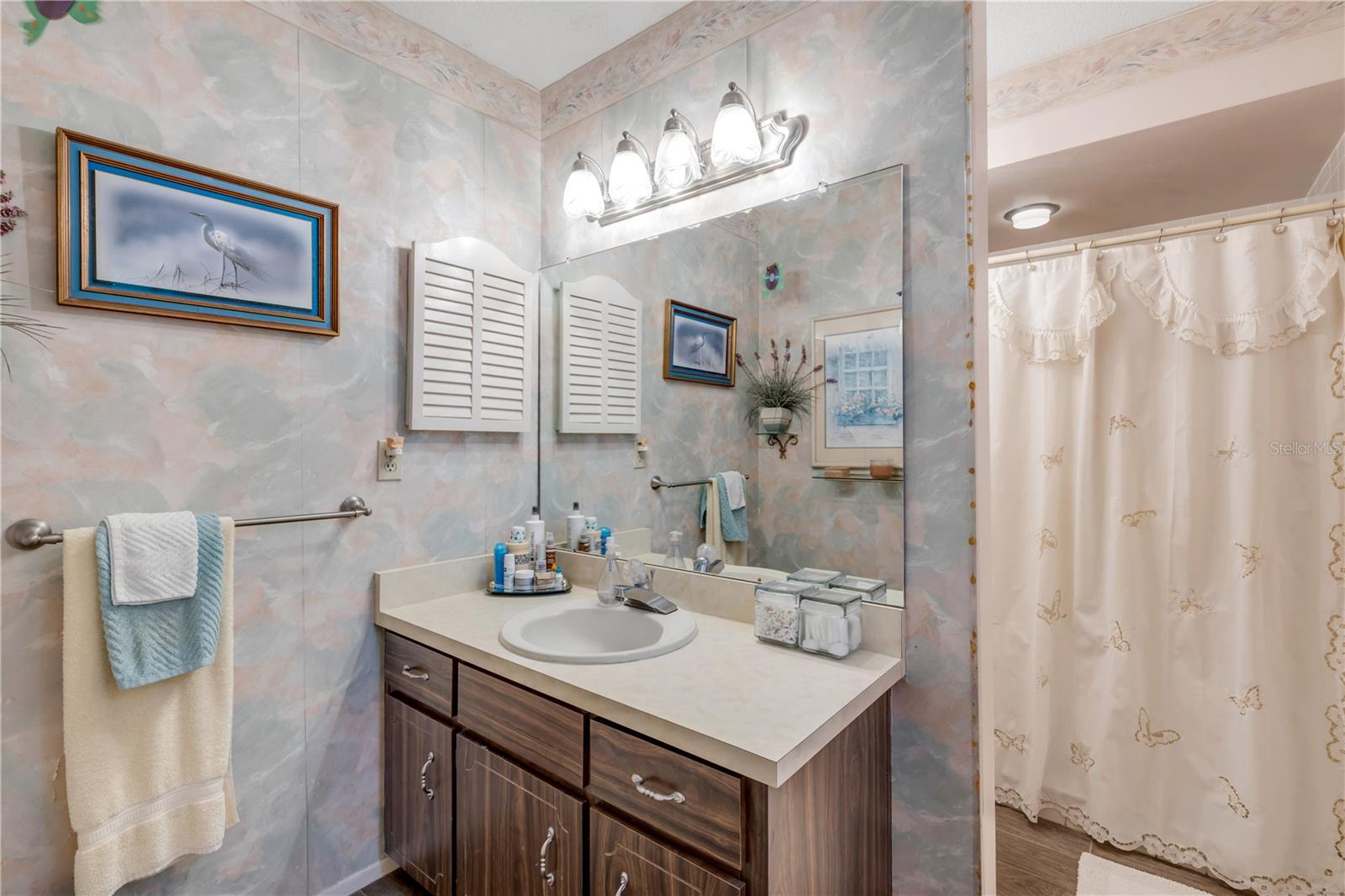 WILLOW RUN UNIT 06 - Residential