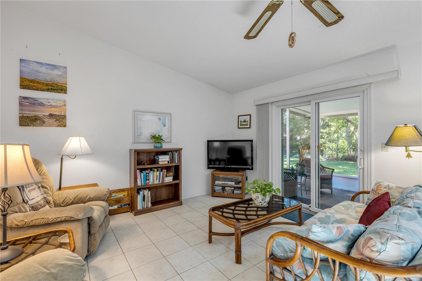 WILLOW RUN UNIT 06 - Residential