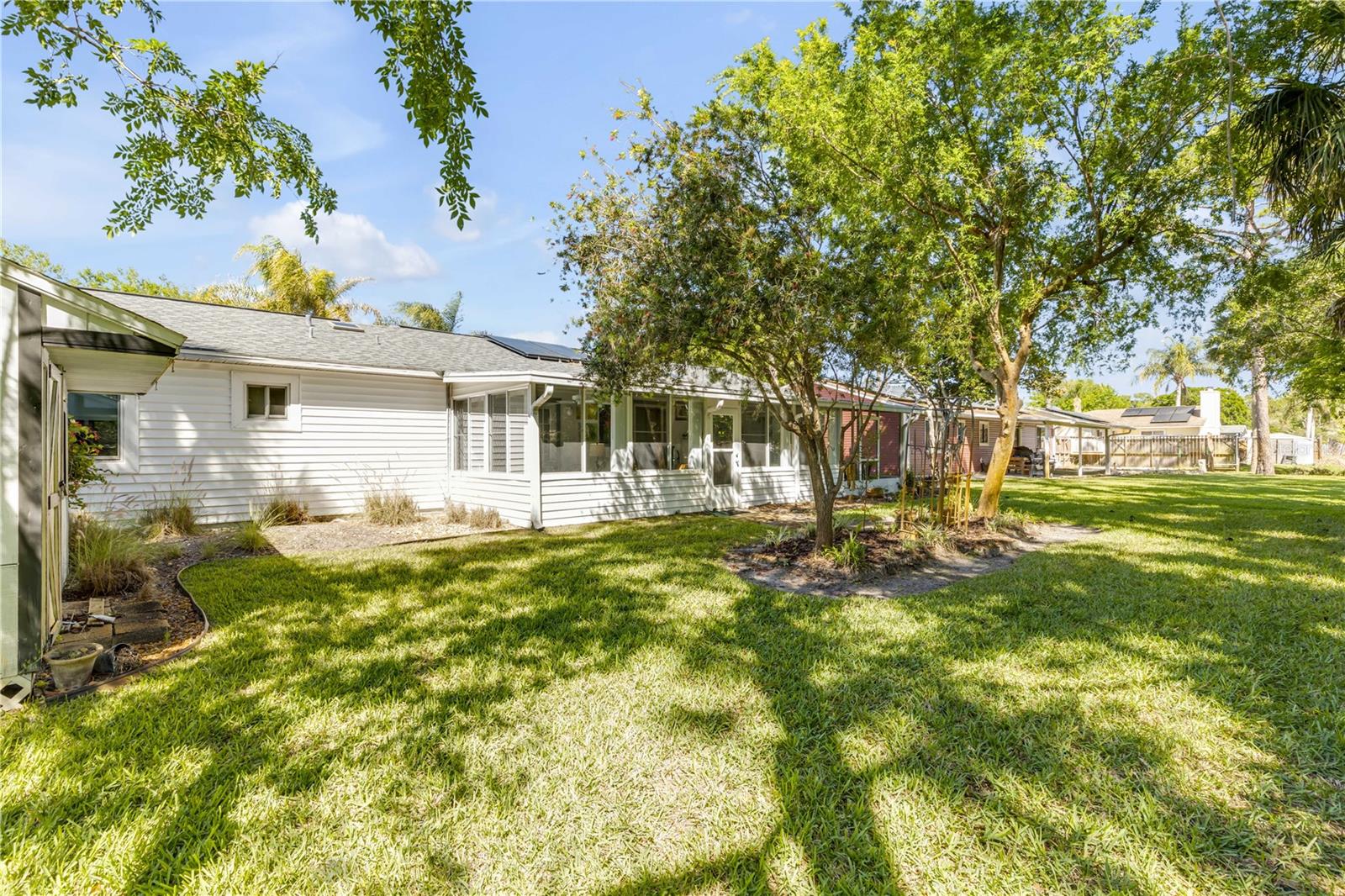 WILLOW RUN UNIT 06 - Residential