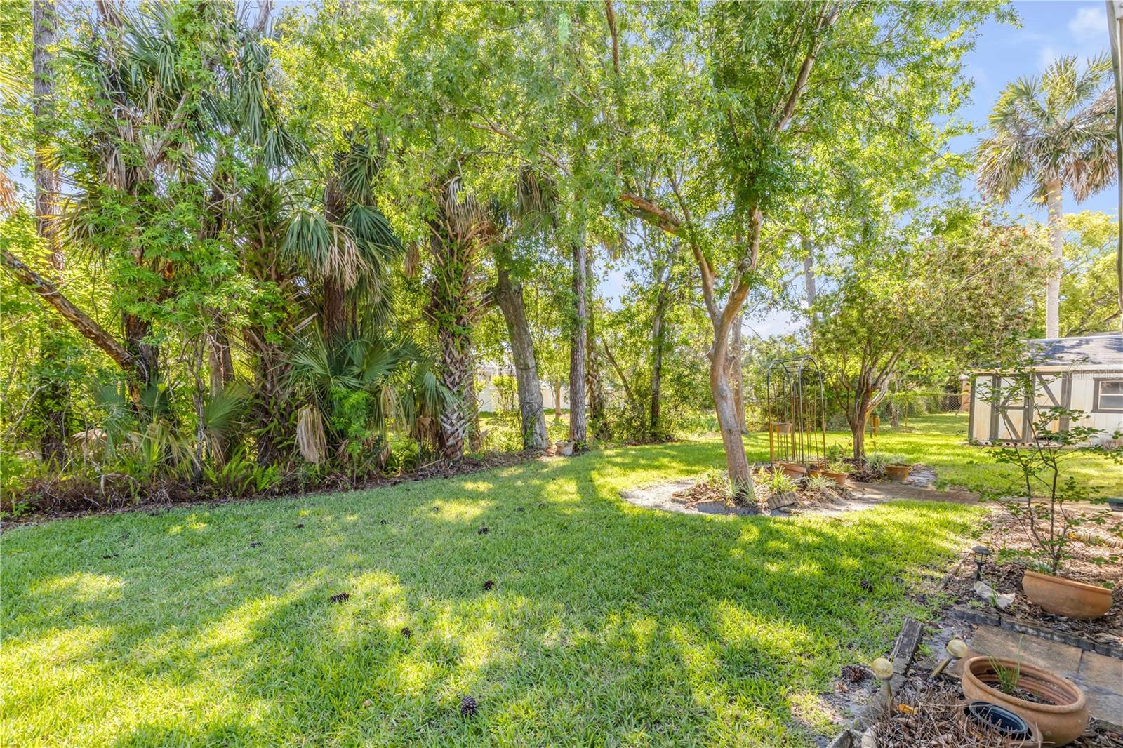 WILLOW RUN UNIT 06 - Residential