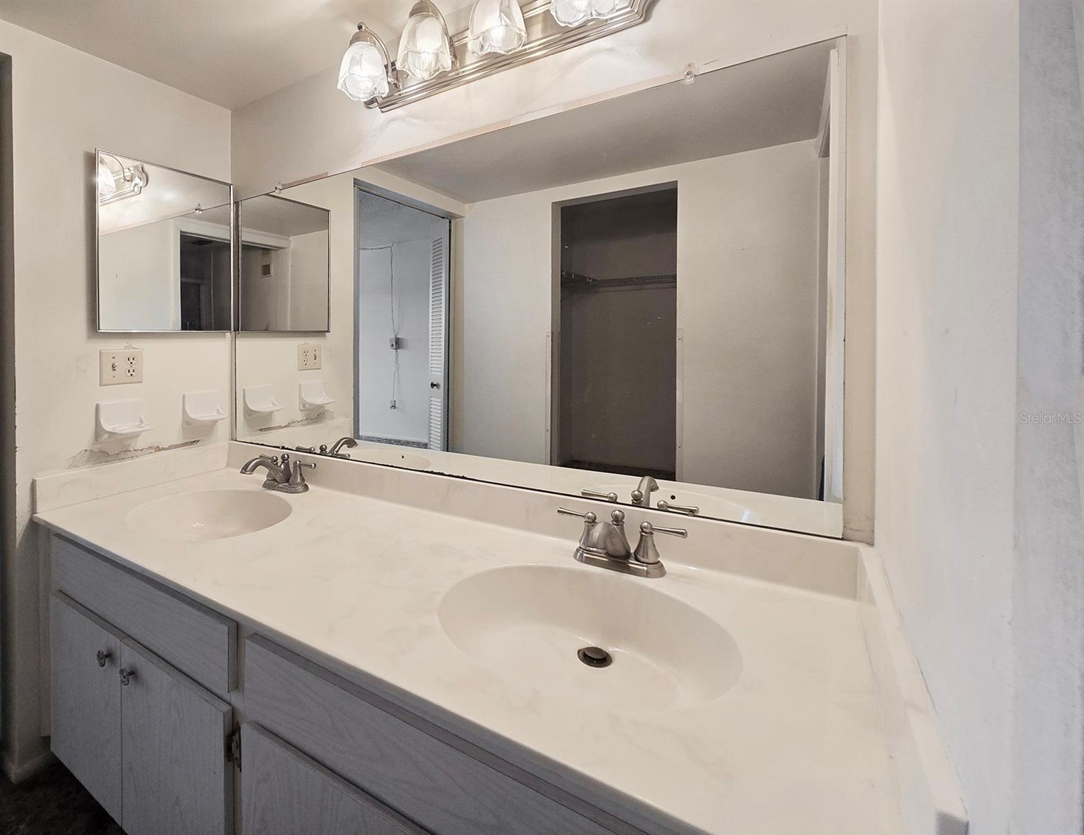 SEMINOLE COUNTRY GREEN CONDO - Residential