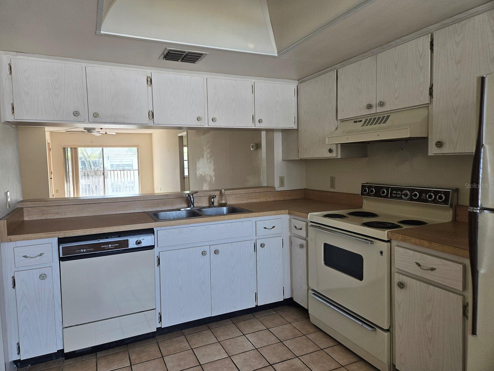 7700 92ND STREET 202