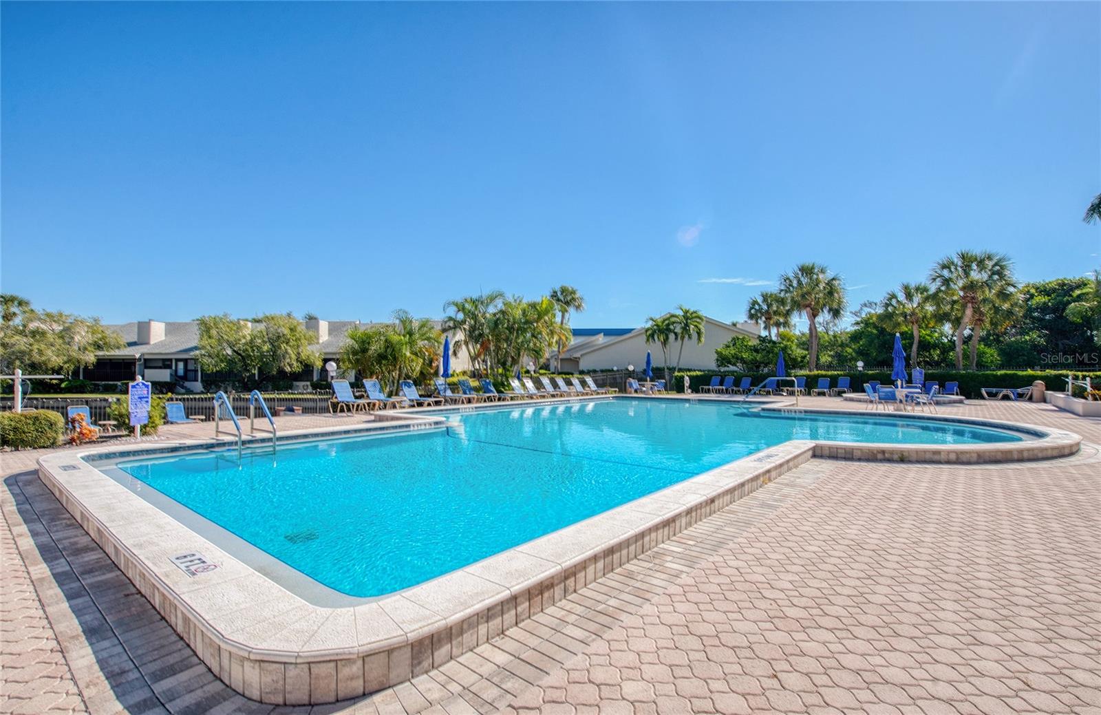 PASADENA COVE CONDO - Residential